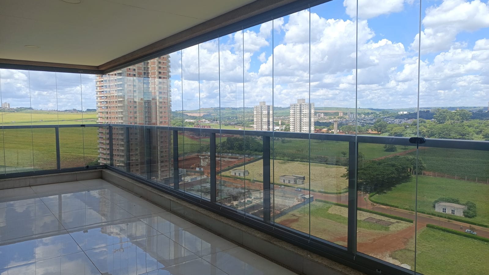 Projeto de envidraçamento Solo Premium